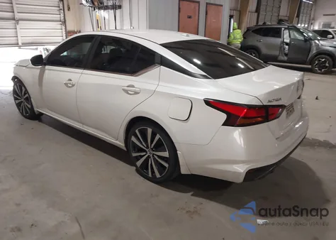 2019 Nissan Altima 2.5 Sr z USA, uszkodzony, nr VIN 1N4BL4CV8KC116228